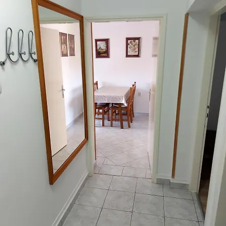 Apartment Slavulj *